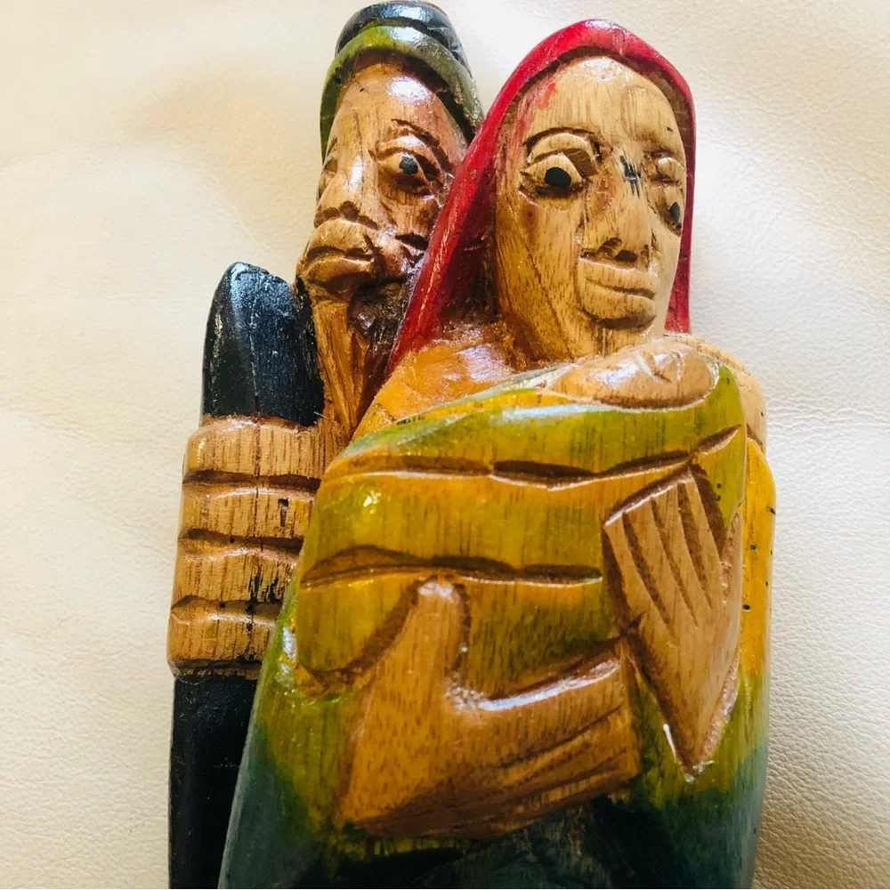 15.5” Hand-carved Wood Jesus Mary & Joseph Sculpture Mayan Holy Family Nativity - Picture 8 of 8